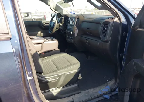 2022 Chevrolet Silverado 1500 2Wd Double Cab Standard Bed Custom from USA, damaged, VIN 1GCRABEKXNZ612980